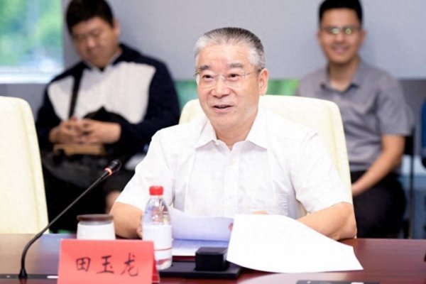 股市配资app官网下载安装 《中国绣娘》新书发布及非遗图书影像捐赠暨刺绣文化推广仪式在京举行